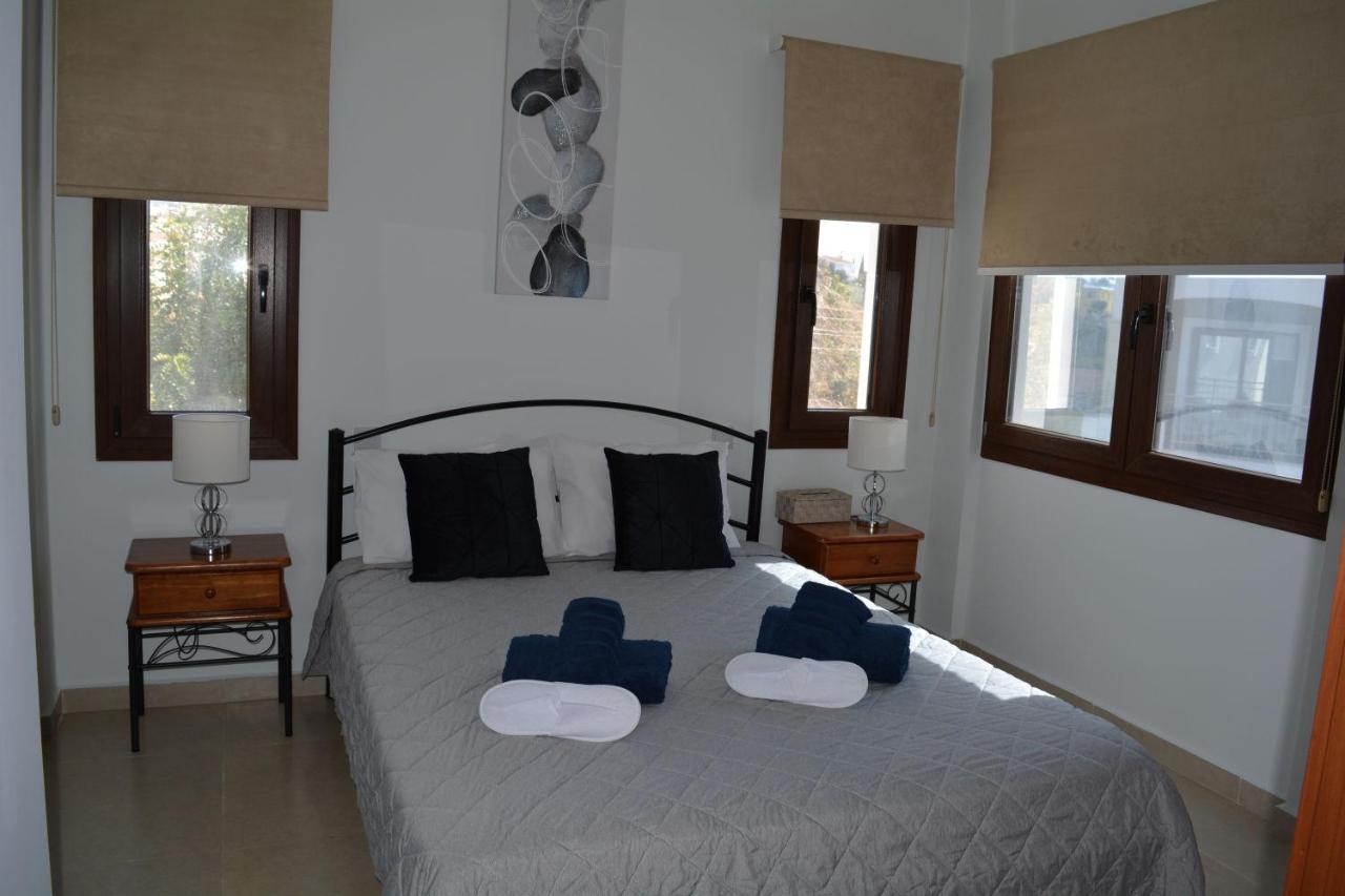 Eleona'S Royal Gardens By Yiota - Luxury 2 Bed Apartment In Exclusive Complex 페이야 외부 사진